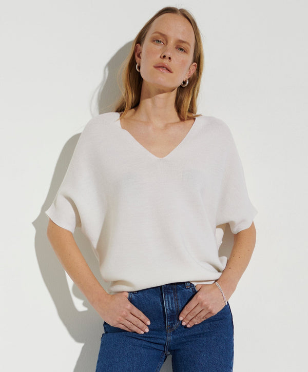 Essential V Pullover